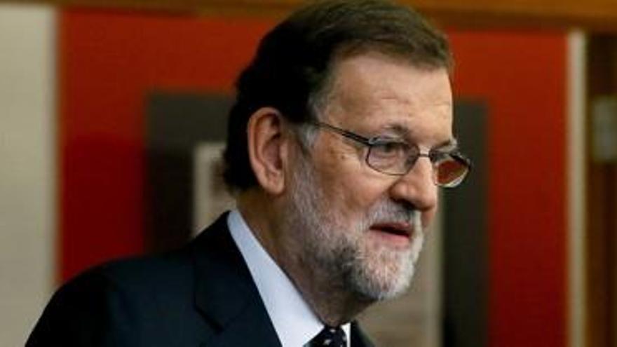 Rajoy &quot;manté la seva candidatura&quot; i &quot;seguirà treballant&quot; per aconseguir la gran coalició