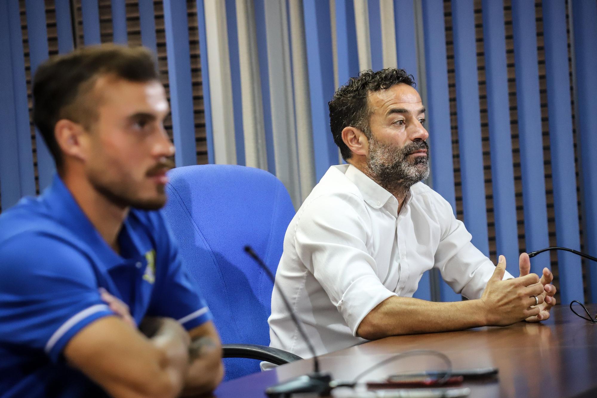 Maxi y Manu Navarro consideran un salto en su carrera fichar por el Hércules