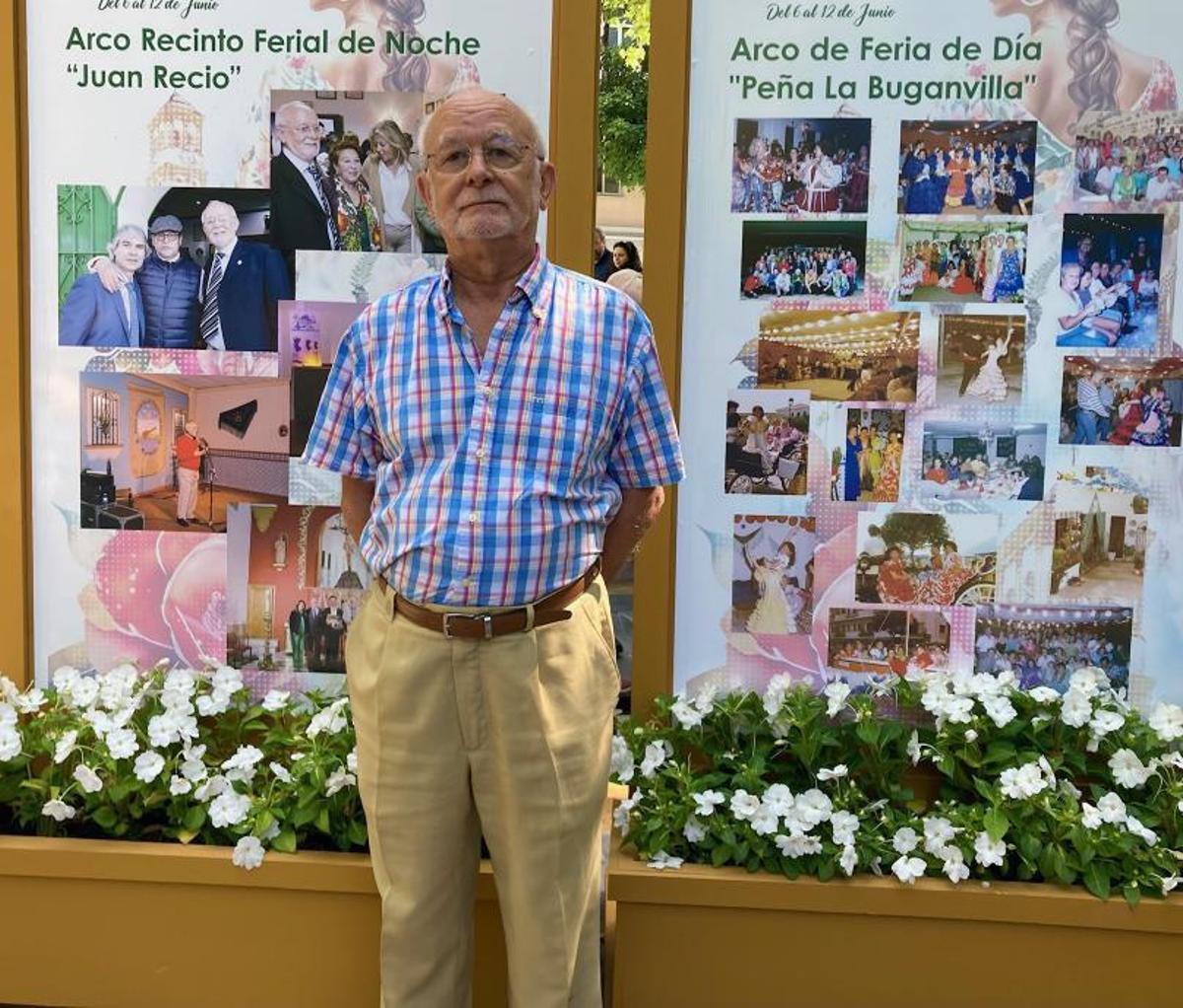 El presidente de la peña flamenca Sierra Blanca, Juan Recio, homenajeado en la Feria.