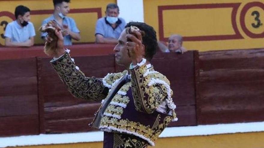 Antonio Ferrera, ayer en el coso de Badajoz.