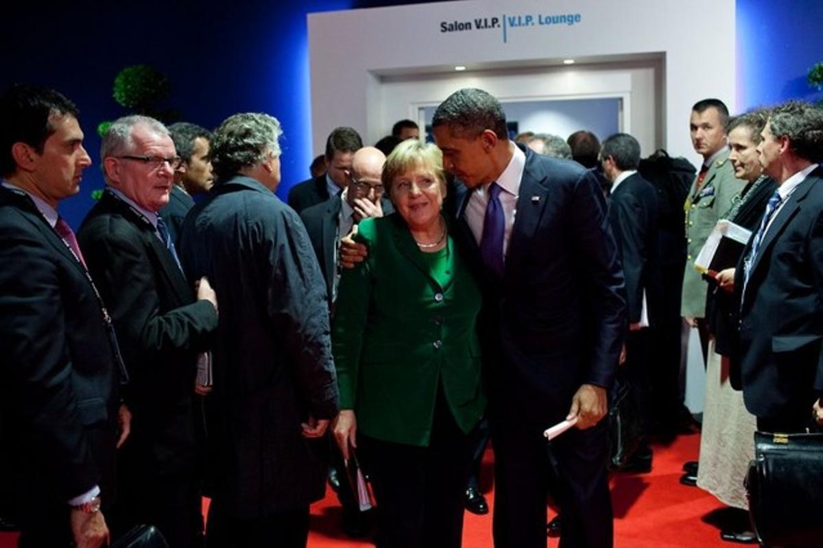 El presidente de EEUU y la cancillera alemana, tras una reunión de líderes de la eurozona en Cannes, en noviembre pasado.