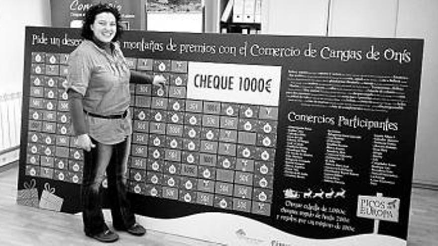 Vanesa Suco, del centro comercial abierto, durante la presentación.