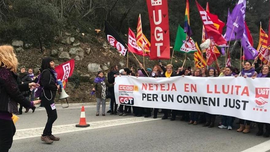 La protesta, a la sortida del Trueta.