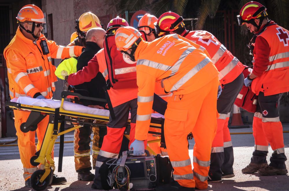 Un simulacro muy real para público escolar de Alcoy