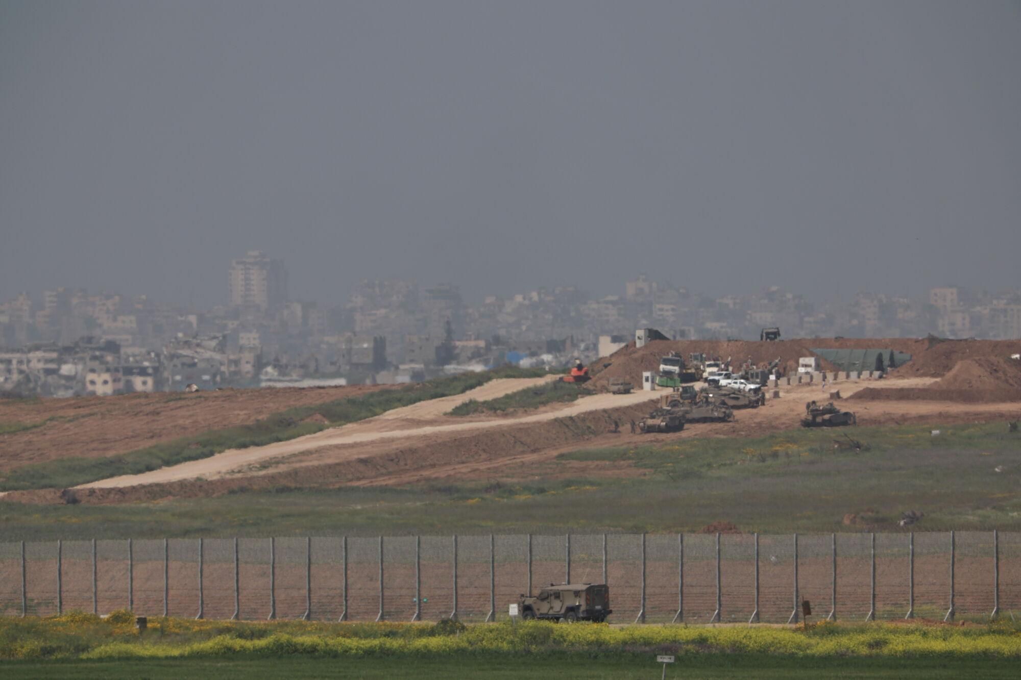 El ataque con el que Israel ha roto la tregua en Gaza, en imágenes.