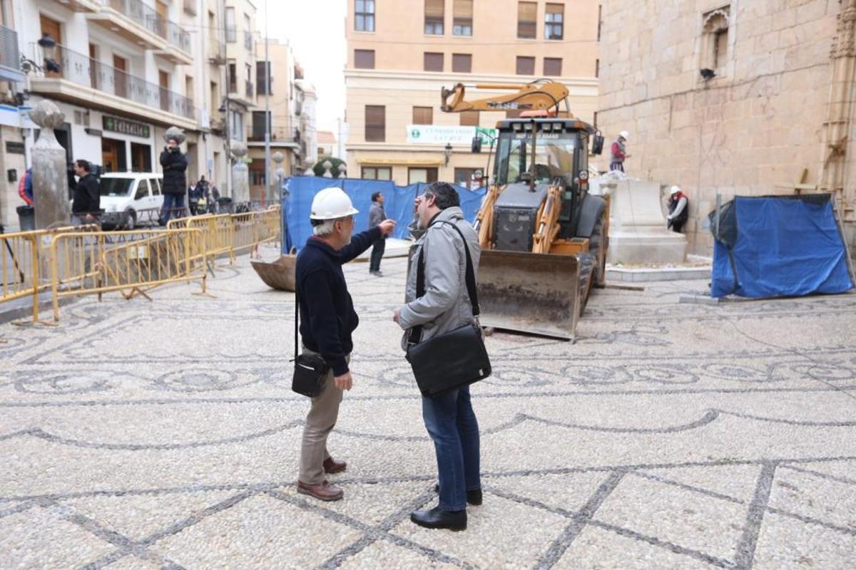 Retoman los trabajos para retirar la Cruz de los Caídos de Callosa de Segura
