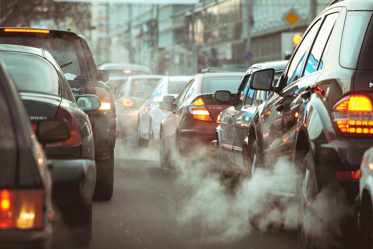 El tráfico rodado es un gran productor de contaminación atmosférica