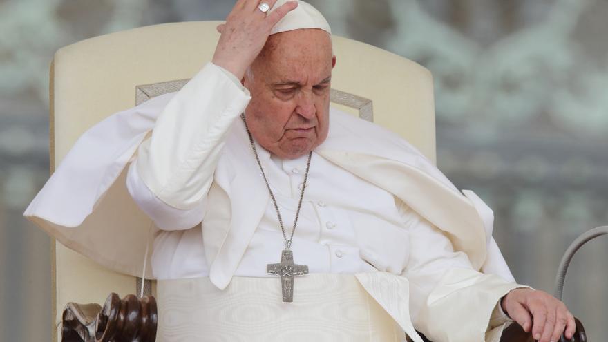El Papa pide disculpas por sus comentarios ante los obispos italianos sobre el &quot;ambiente marica&quot; de los seminarios