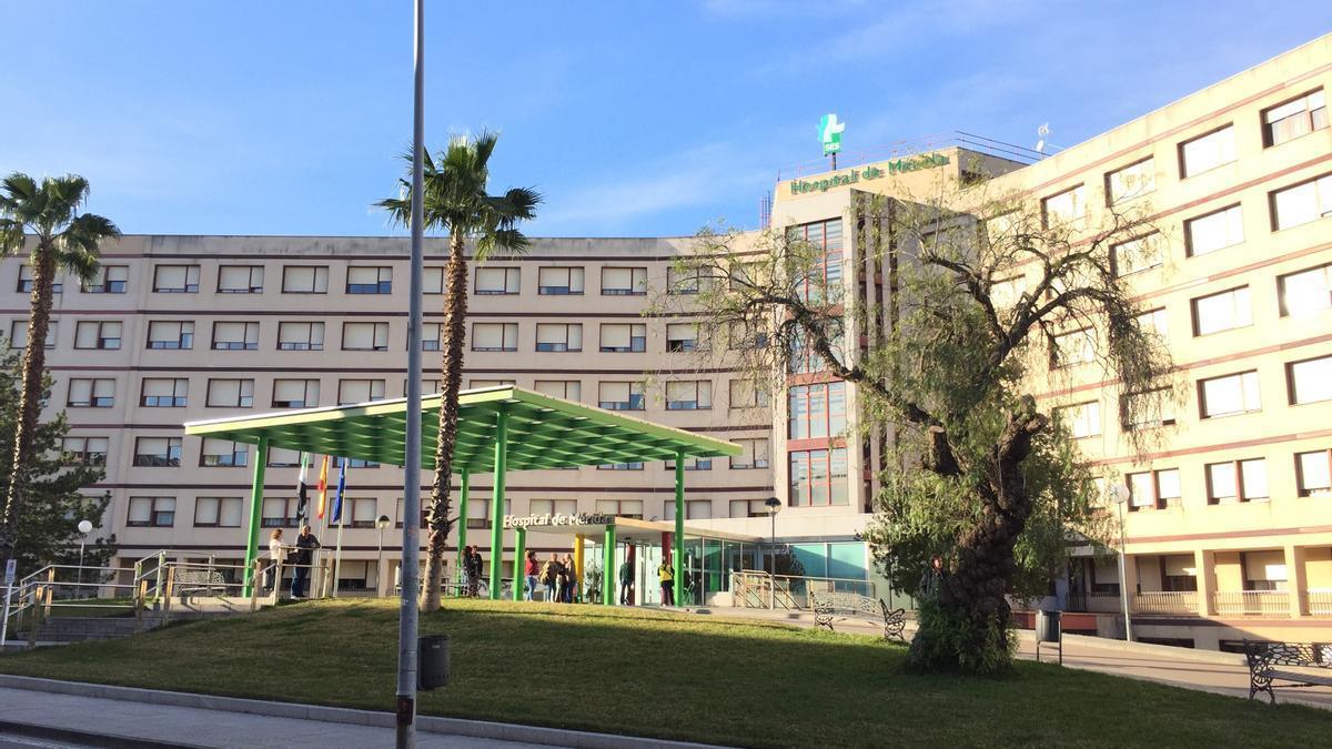 Entrada principal del Hospital de Mérida.