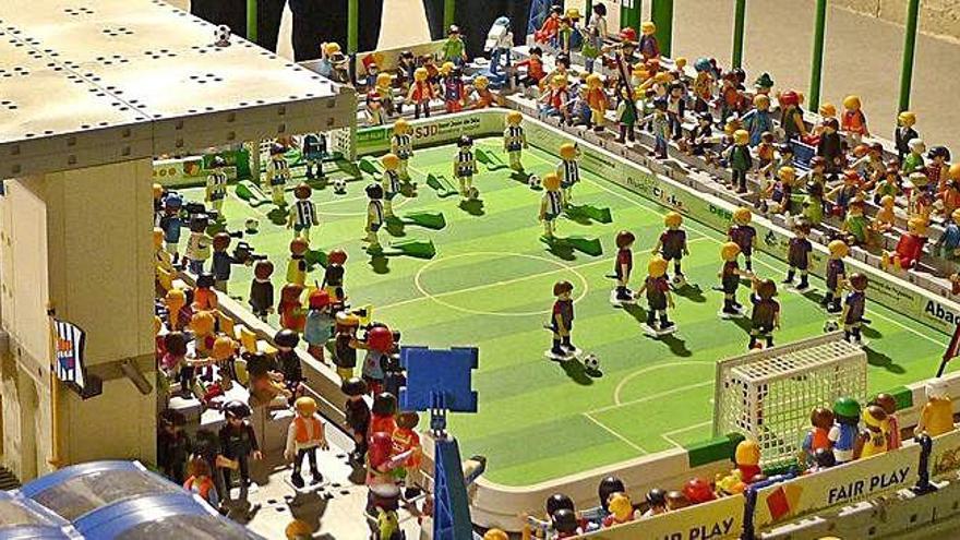 Un partit de copa entre Barça i Figueres, a la Fira Playmobil