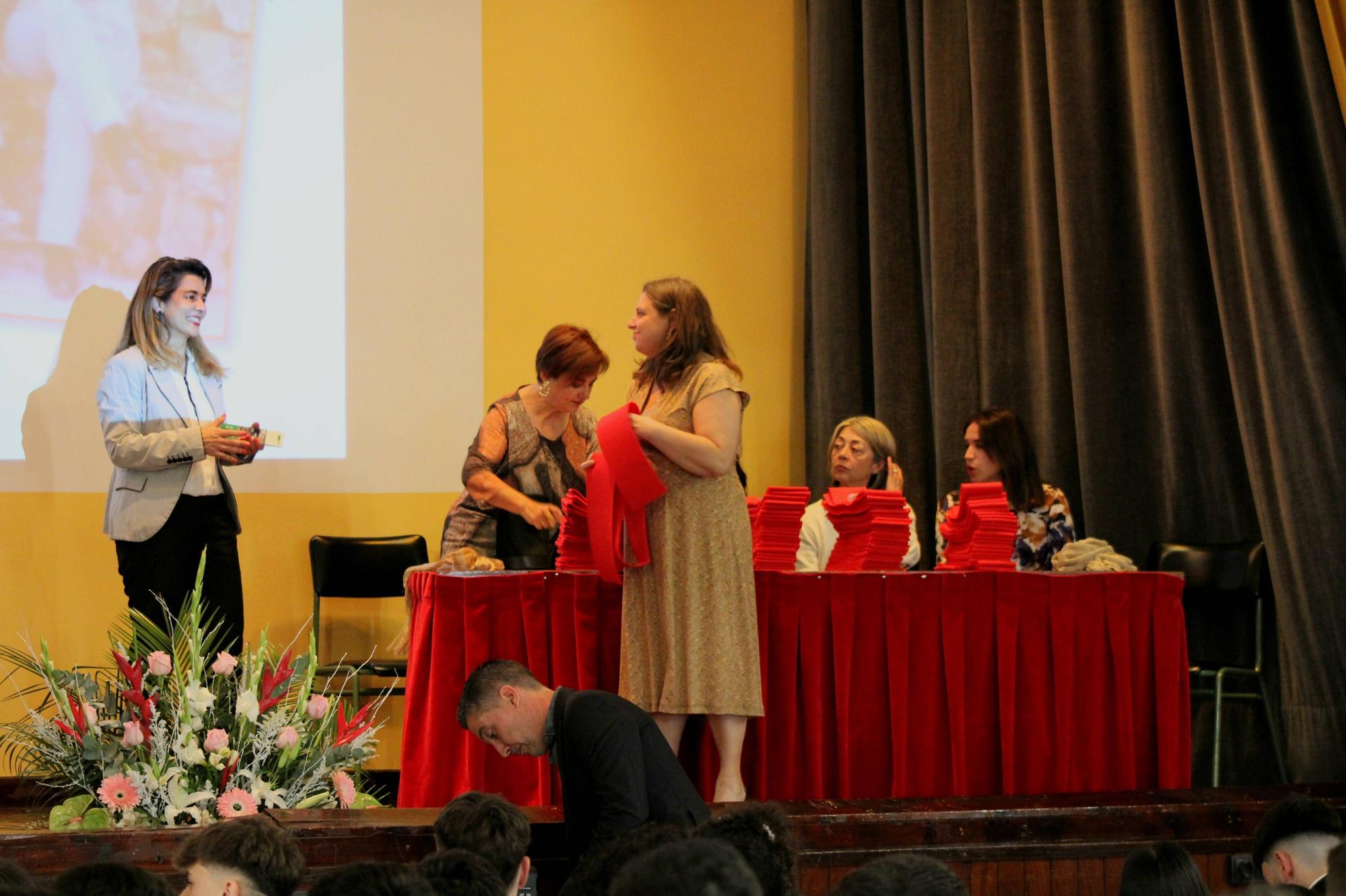 Tarde de graduaciones en los centros educativos de Gijón