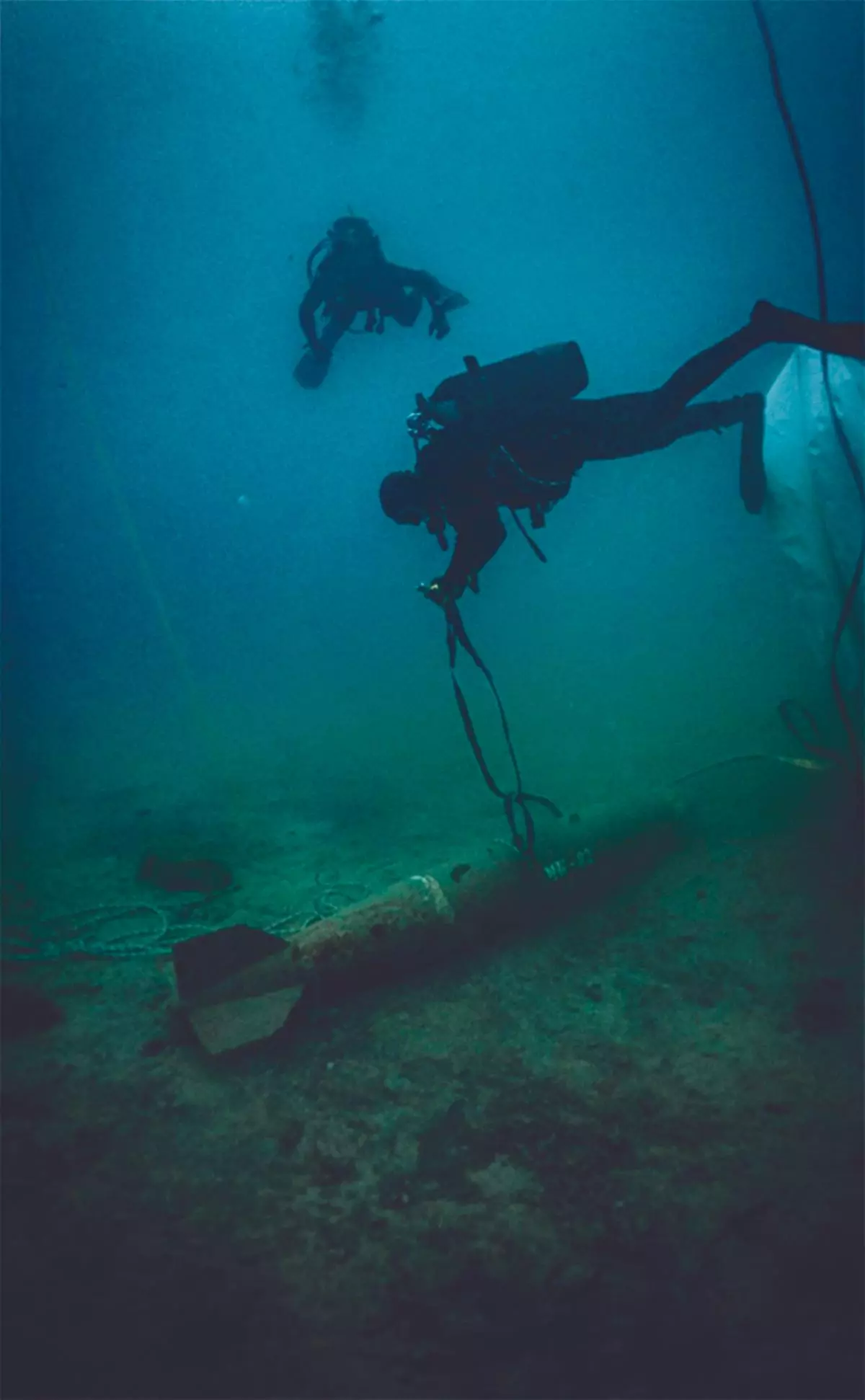 La Unidad de Buceo de Canarias se entrena y conoce los fondos de la Isla