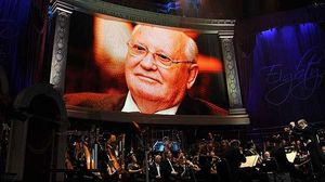 L’expresident de la Unió Soviètica Mikhaïl Gorbatxov celebra el seu 80è aniversari a Londres amb una festa plena de cares conegudes.