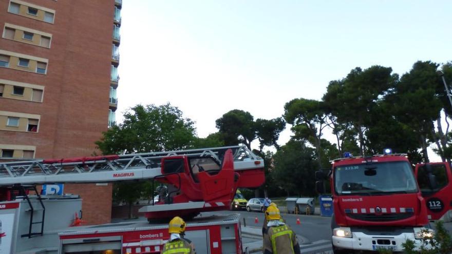 Ensurt a Figueres per un incendi a la cuina d&#039;un bar de la ronda del Parc