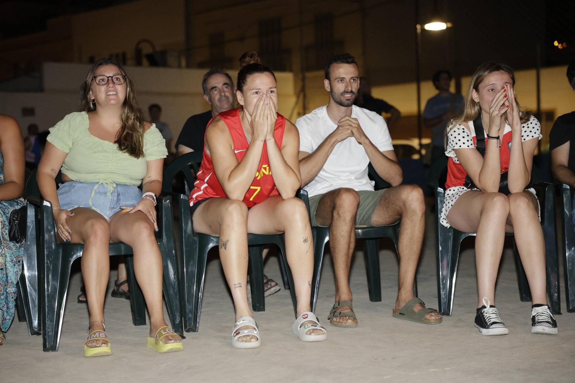 El Molinar estuvo al lado de Juana Camilión en la final del 3x3 de la selección española en París