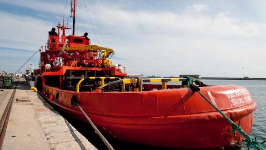Fomento deja a Alicante sin el remolcador de Salvamento Marítimo