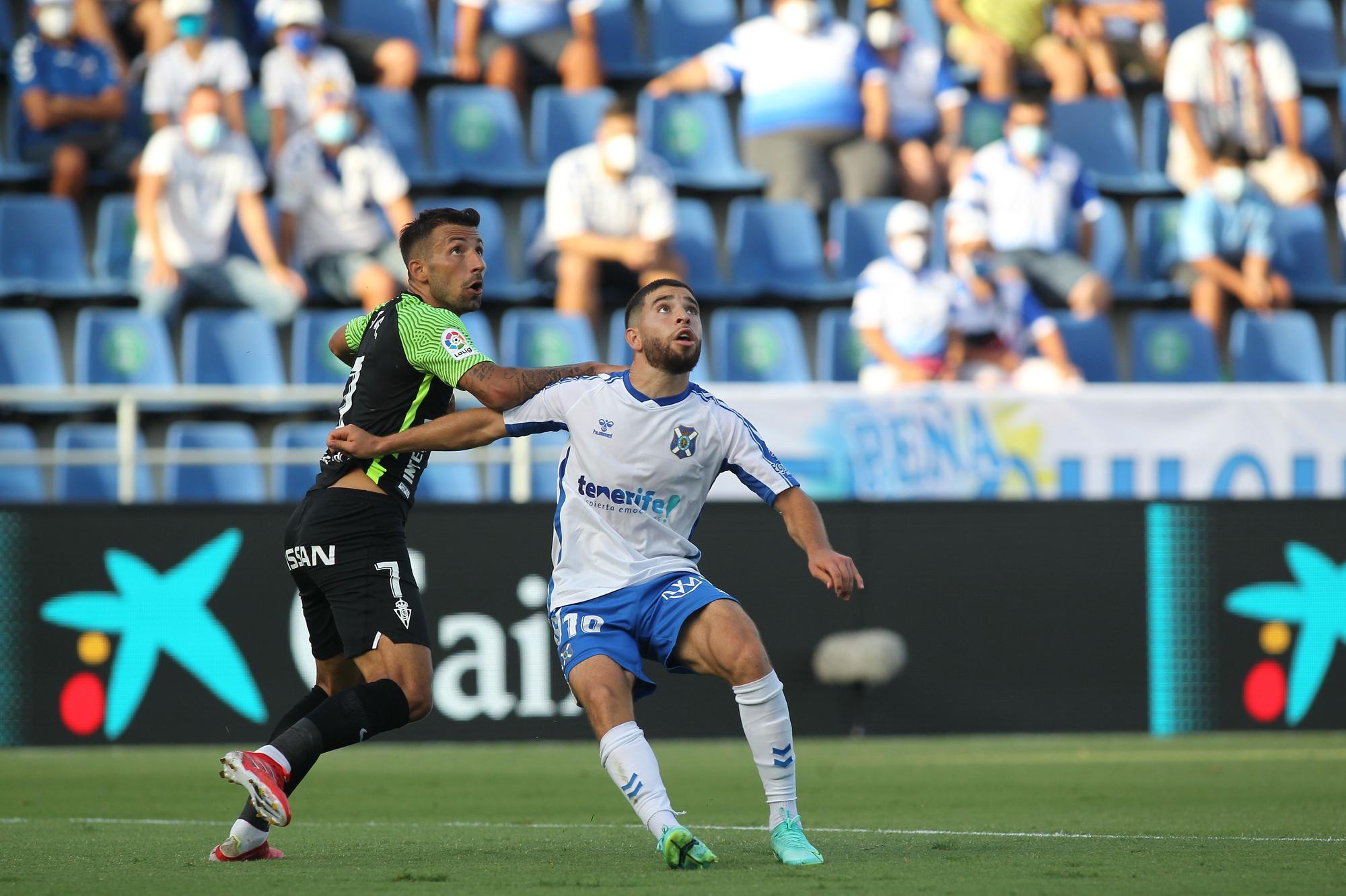 El partido entre el Tenerife y el Sporting, en imágenes