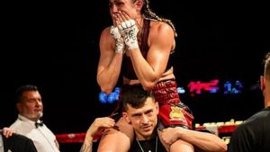 Almudena Álvarez de la Puente, después de proclamarse campeón de España de boxeo en la categoría superpluma.