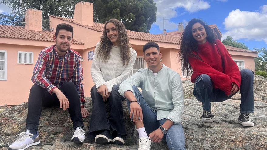 Construyendo futuro: jóvenes que crecen en el sistema de protección