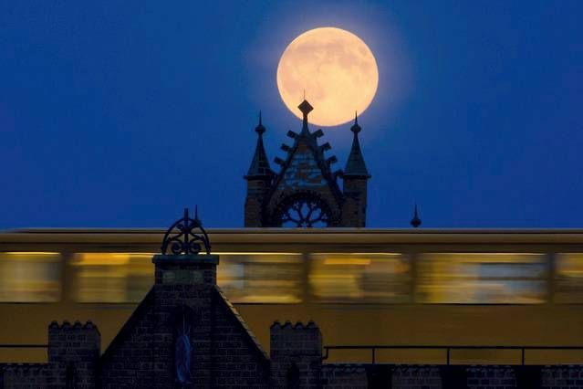 Fotogalería: Así se ha visto la superluna en el mundo