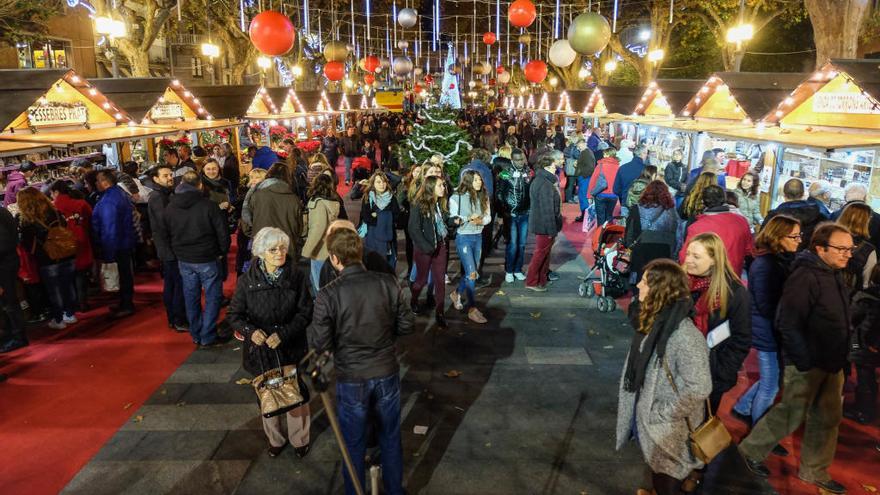 La Fira-Mercat de Nadal es troba a la Rambla