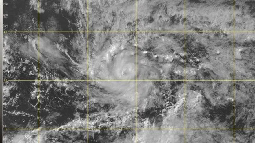 El sur de Tailandia en alerta ante la llegada de la tormenta Pabuk