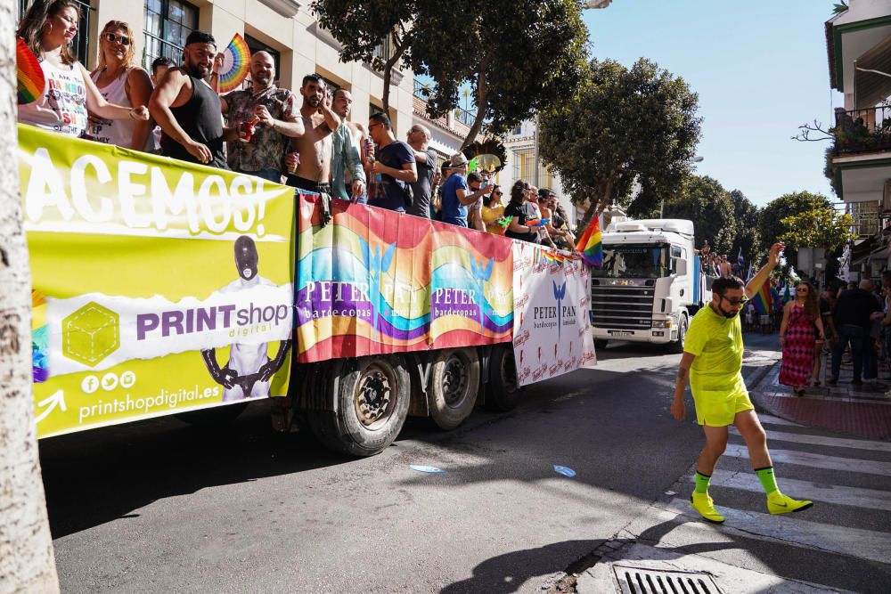 Torremolinos ha celebrado este sábado la cabalgata reivindicativa y festiva del Pride 2019, el acto central del festival anual de orgullo LGTBI, en el que participaron diez carrozas y se estrenó un nuevo recorrido.