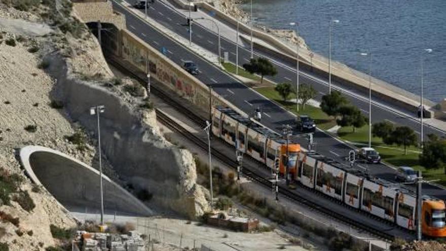 El túnel del TRAM en la Serra Grossa, cuyas obras están paralizadas desde 2011.