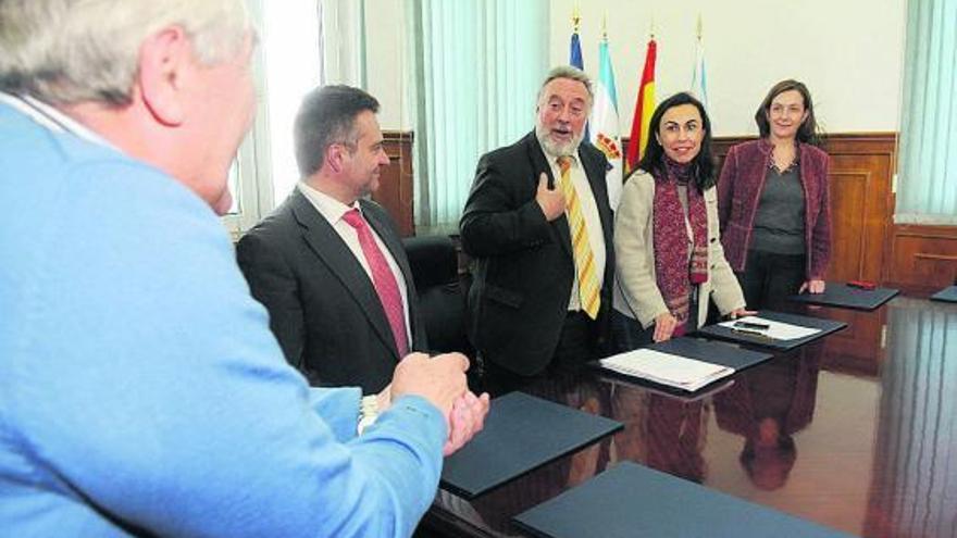 La alcaldesa mantuvo ayer una reunión con dos senadores populares. // Gustavo Santos