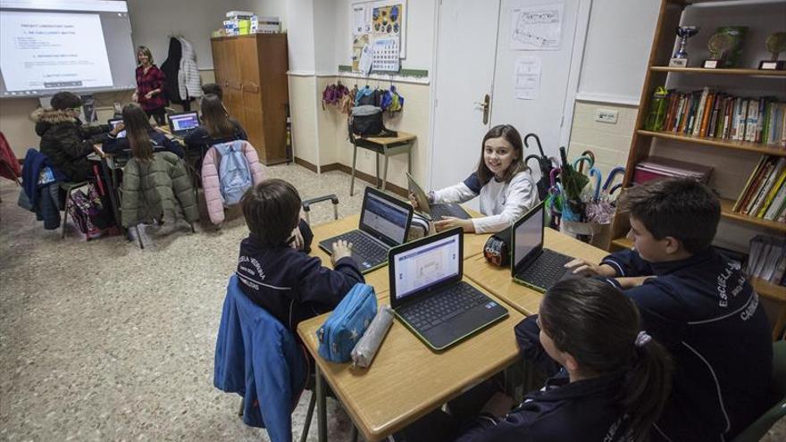 Las Carmelitas incorpora la informática al día a día de la clase