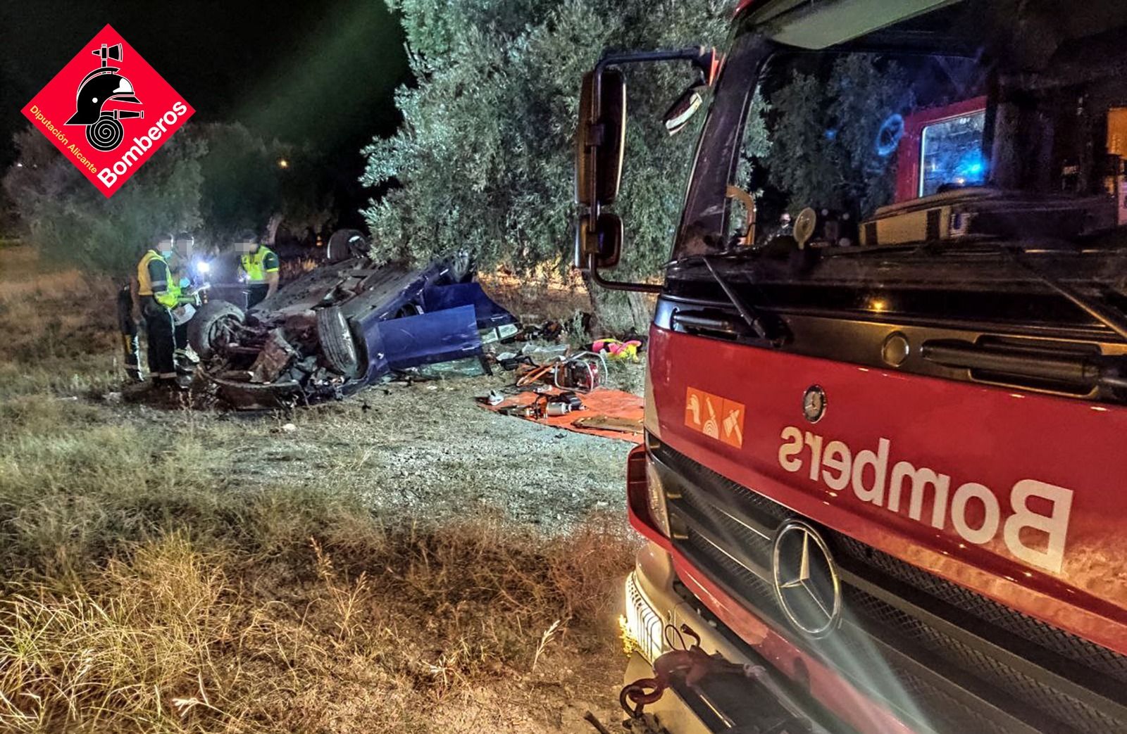 Accidente en la rotonda de la Universidad de Alicante