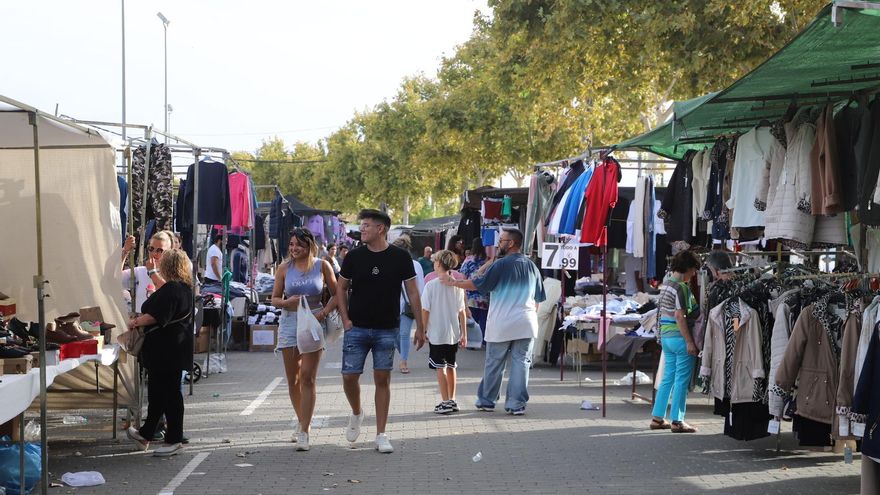 El Arenal recibe el otoño con un mercadillo extraordinario