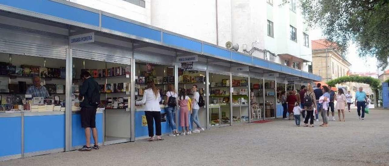 Cambados celebra numerosos actos en el Paseo da Calzada, que sigue siendo de Portos. // Noé Parga