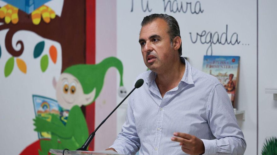 El personal interino llega a las escuelas de Ibiza tras días de confusión