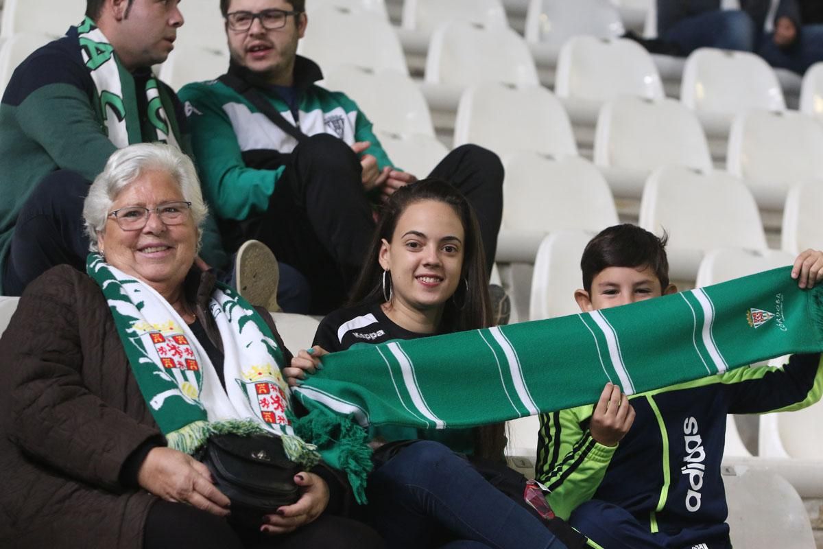 Los aficionados en el Arcángel