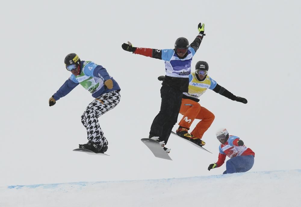 Lucas Eguibar y Regino Hernández, plata en boardercross por equipos.