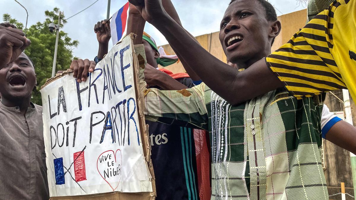 Protestas en contra de Francia en Niamey, capital de Níger.