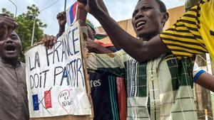 Protestas en contra de Francia en Niamey, capital de Níger.