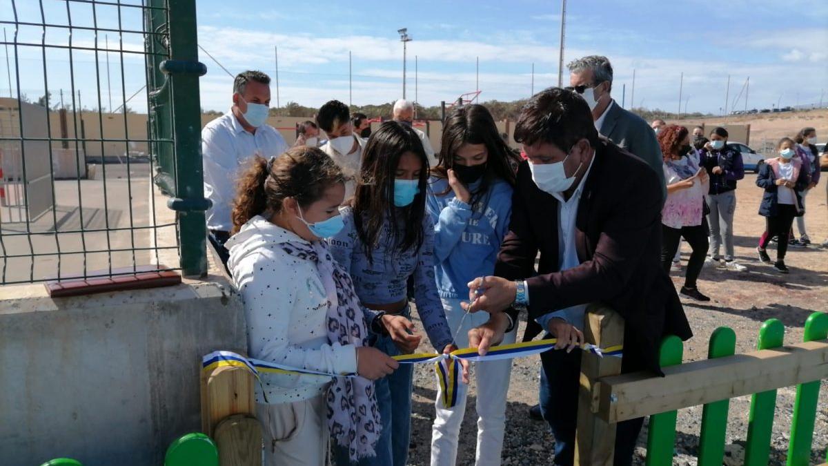 Costa Calma abre el mayor parque infantil del municip