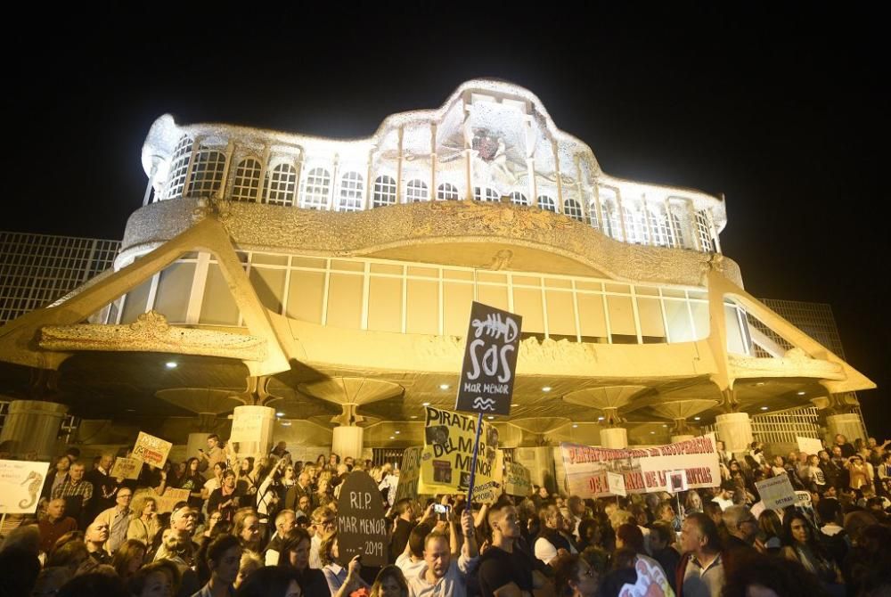 Manifestación en Cartagena: 55.000 personas claman por el Mar Menor (II)