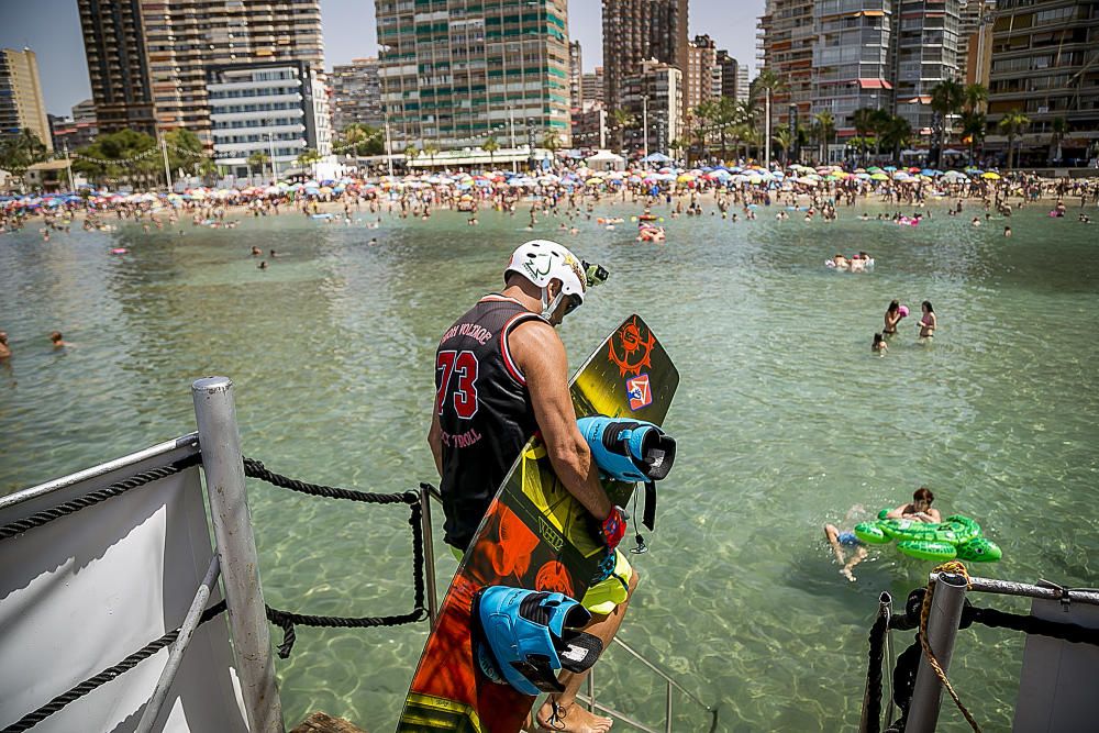 El cable-ski de Benidorm celebra su medio siglo