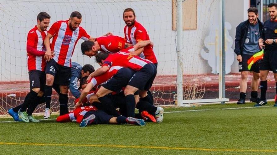 El Azuaga sigue soñando a costa del Montijo