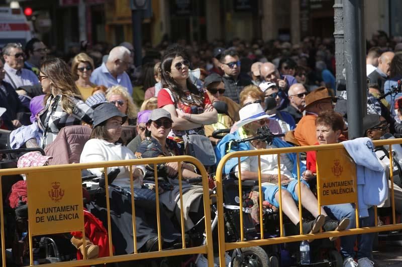 Búscate en la mascletà del 11 de marzo