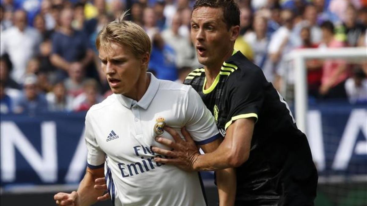 Odegaard sigue sin salir del Real Madrid