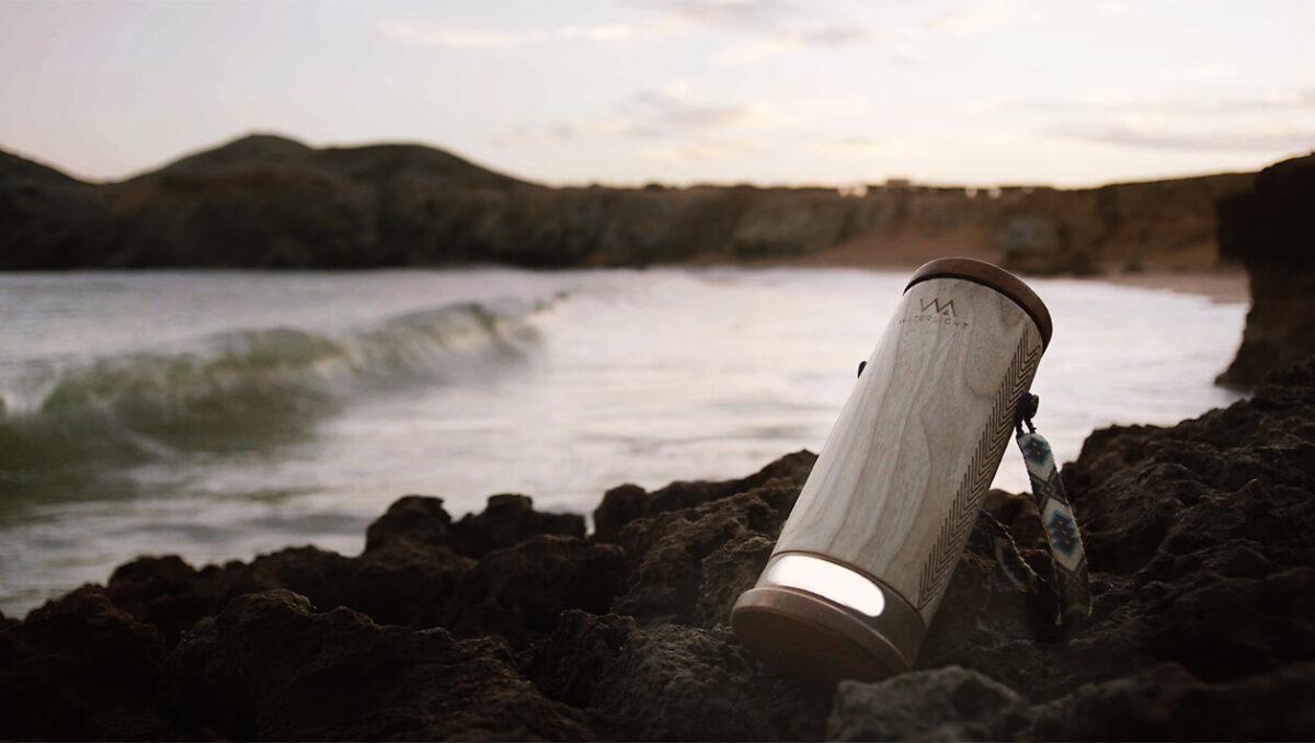 Inventan lámparas portátiles que funcionan con agua de mar