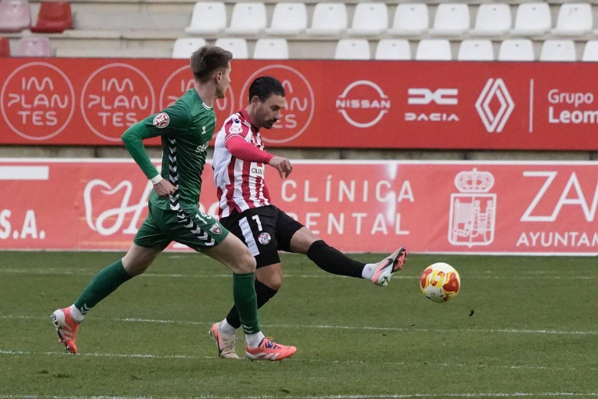 Imágenes del partido entre el Zamora CF y el Arenas de Getxo.