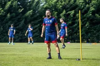 El Compostela se mide este miércoles en Santiago al Montañeros