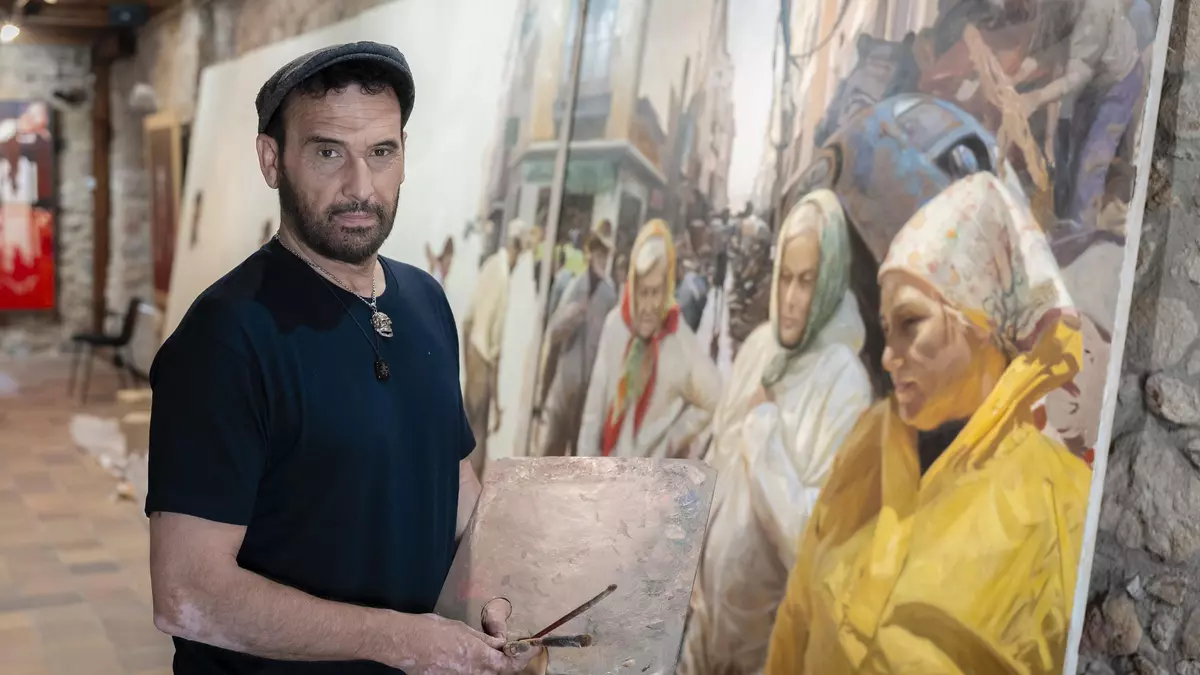 El artista Kike Meana pinta el 'Guernica' de la dana