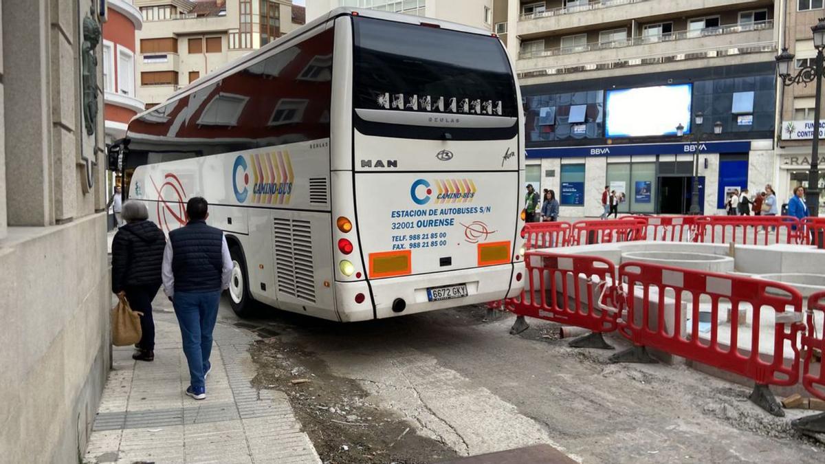 Transportes y obras de Arzobispo Lago, una relación que conviene aclarar