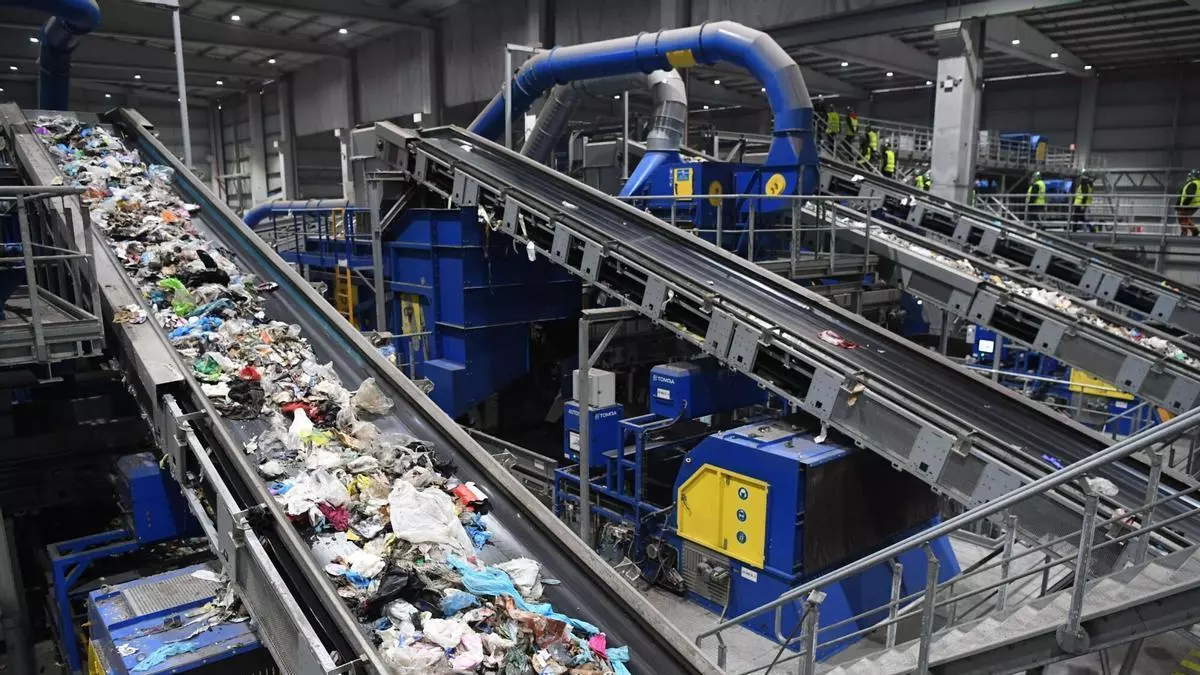Sogama dispara un 37 por ciento sus pérdidas en un año pese a incrementar el canon de basura a los concellos